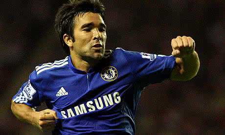 他在波尔图受崇拜、在巴萨受尊重,他成就了穆里尼奥、成全了小罗