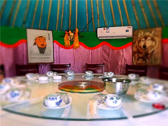 成都柴火鸡烤全羊江湖菜,岳塘区湘江小院烤全羊