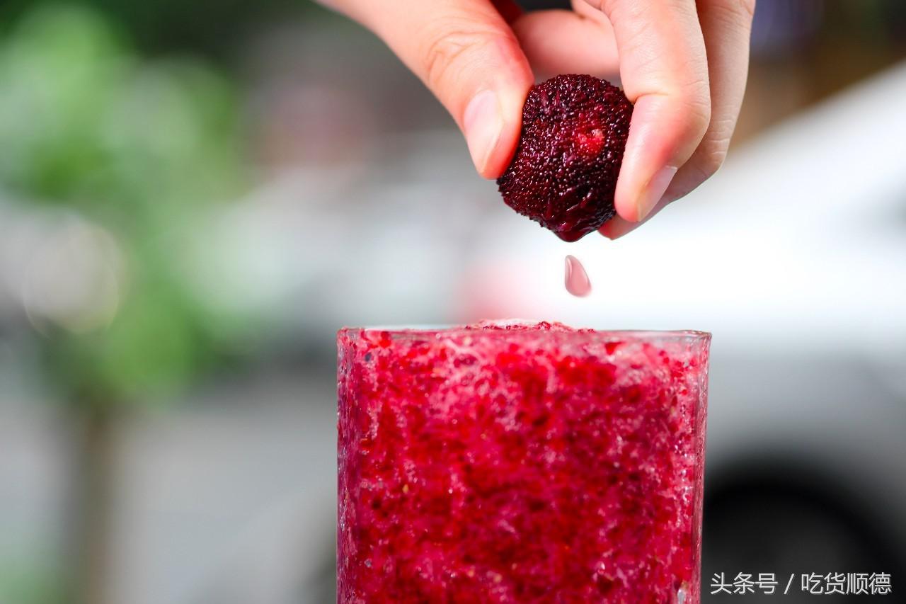 「优茶HITCHA」开到大良啦！新张期间买一送一！仲有50杯明星新品和小黄人摆件免费送！