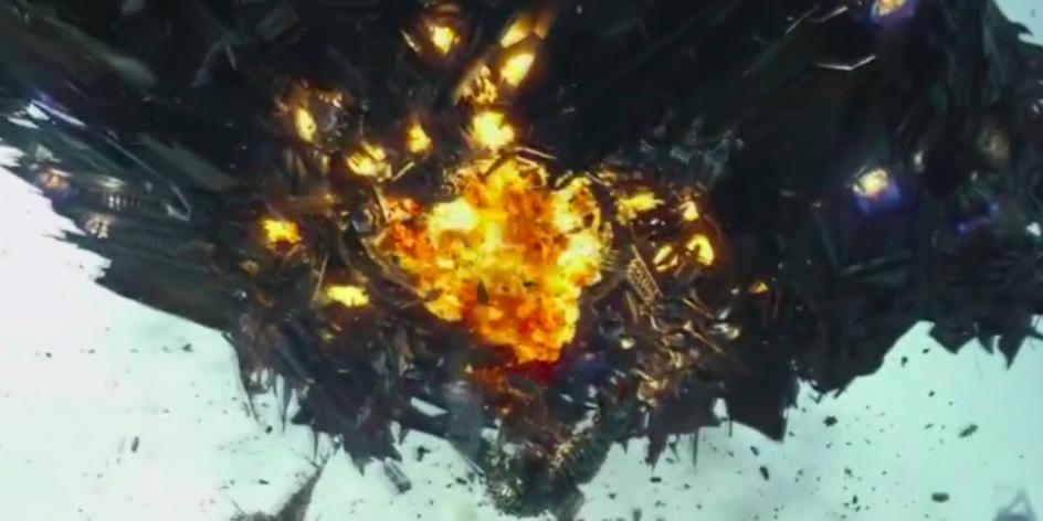 和《变形金刚》里的爆炸相比,《速激8》简直弱爆了