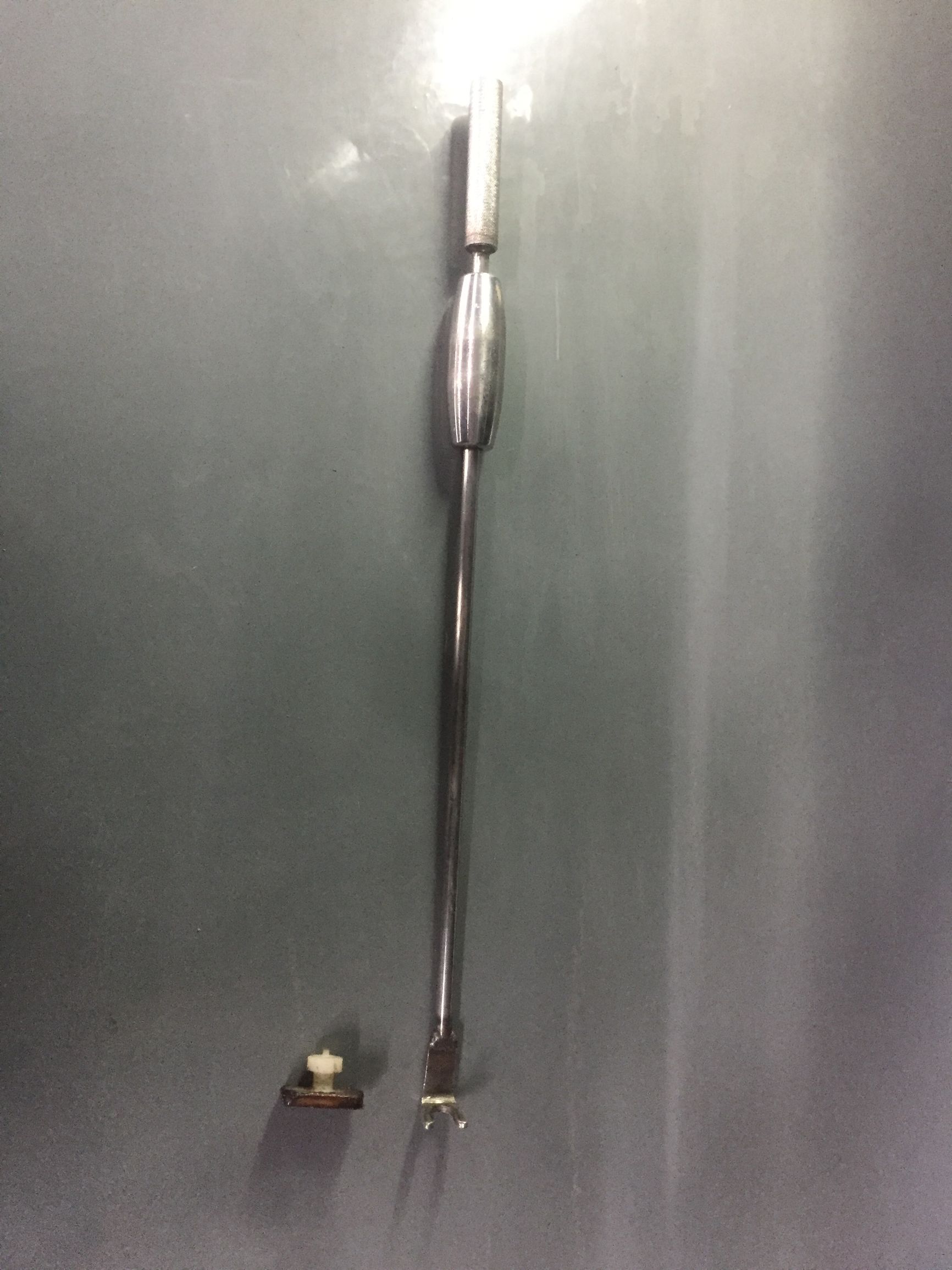 奔驰凹陷无痕修复,奔驰车门凹陷掉漆修复多少钱