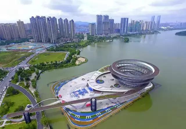 长沙ifs地标打卡地点,长沙湘江边的地标建筑