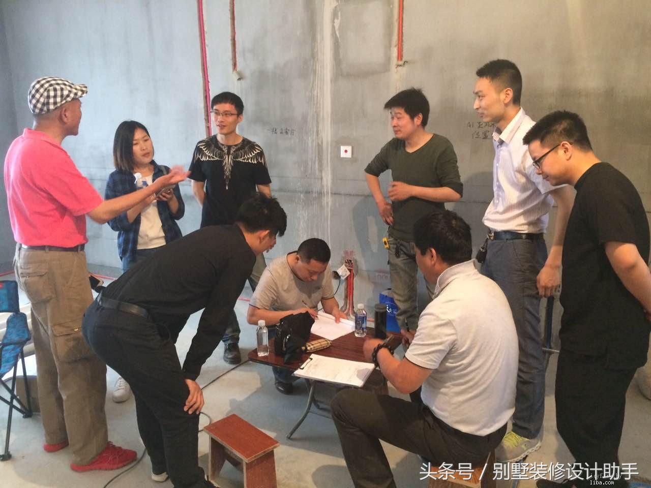 370㎡小联排装修记录，业主居然全程视频监控，估计没有工人敢乱来