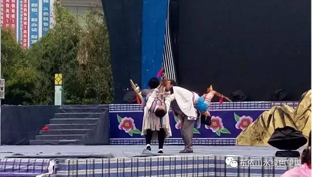 您好！我叫望谟，这是我的新名片~