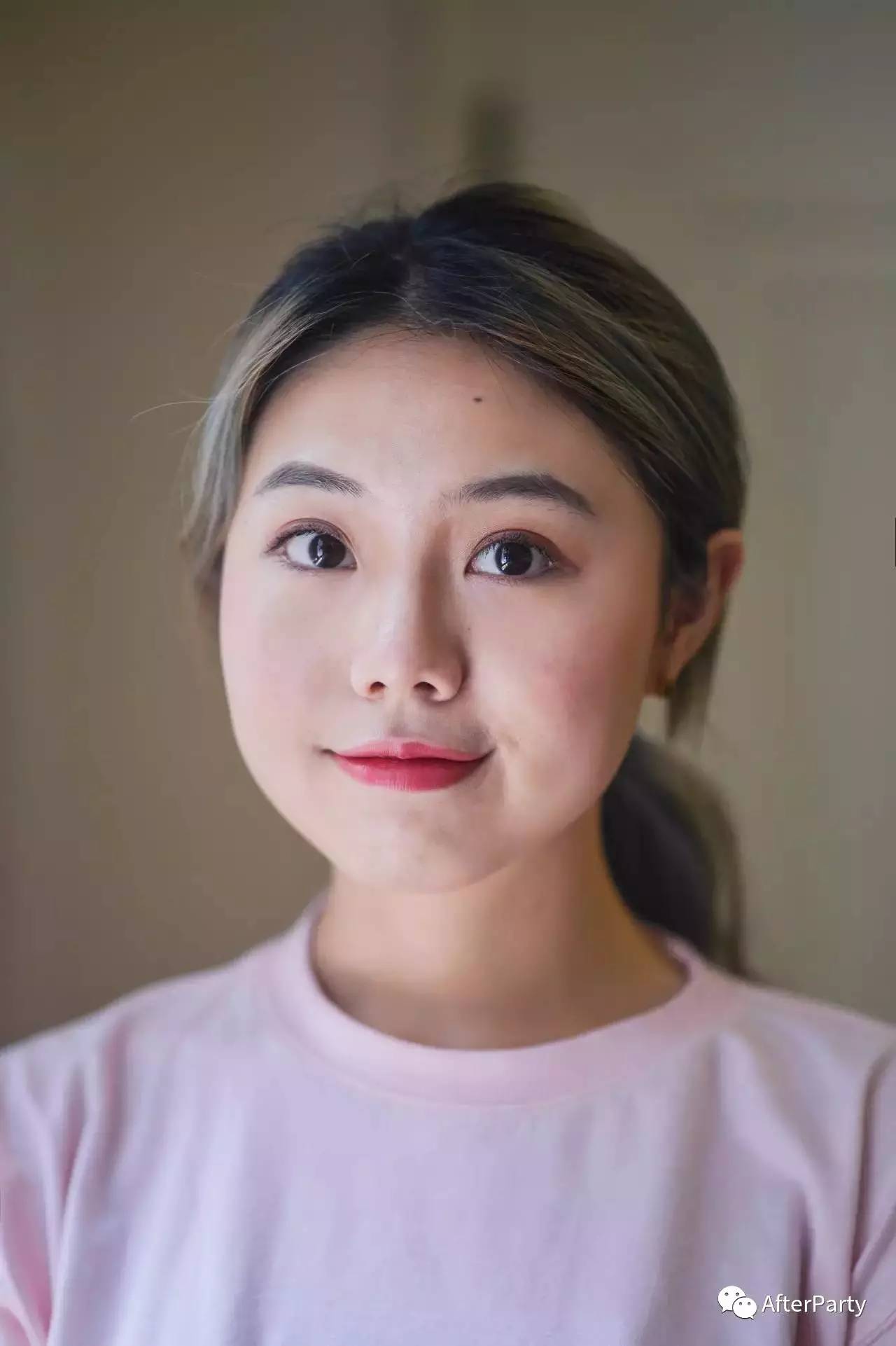 和朋友旅游的乐趣之一,就是共享化妆包