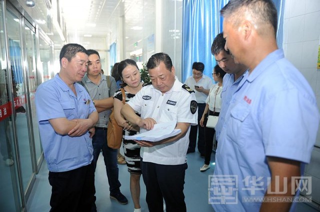 岩泉街道人大代表调研食品安全,临渭区人大调研食品安全