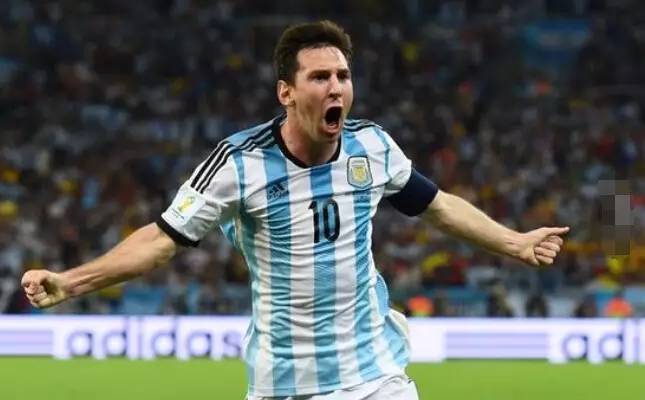 梅西的亲笔签名球衣,阿富汗男孩梅西