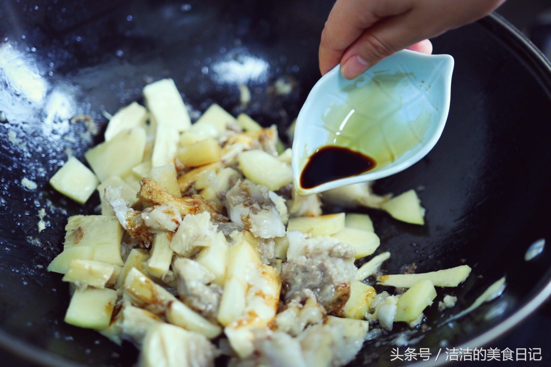 牛板筋嚼不烂怎么吃,吃牛板筋塞牙了怎么弄出来