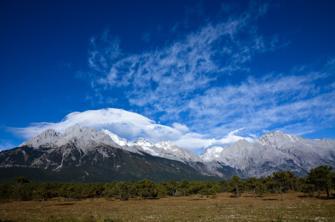 去云南旅游买的玉镯子是真的吗,去云南买玉手镯是真的吗
