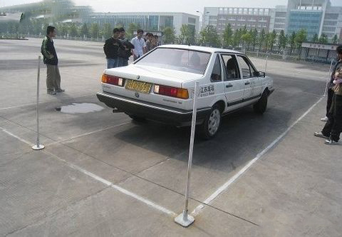 考试倒桩的最佳方法,学车倒桩技巧图解