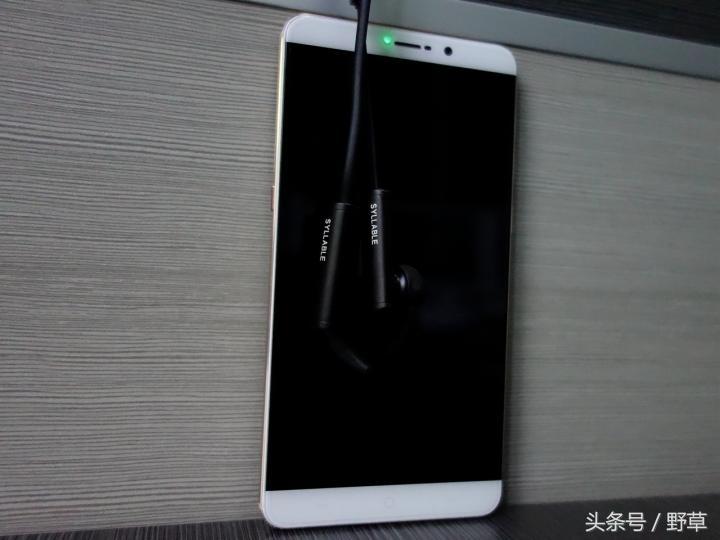 无拘无束的畅享运动，赛尔贝尔D300无线蓝牙运动耳机简评