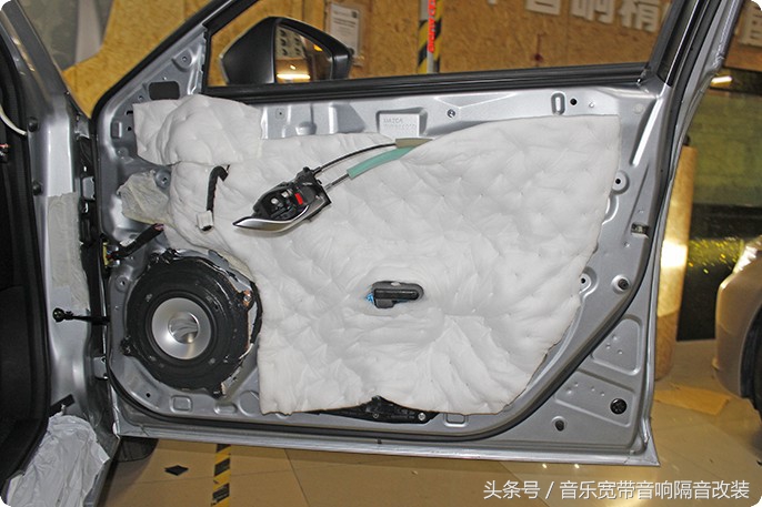 阿特兹音响氛围灯改装,新款阿特兹a柱倒模效果图