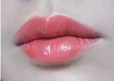 每个女生都想要的化妆品全套,每个女人都想要的口红