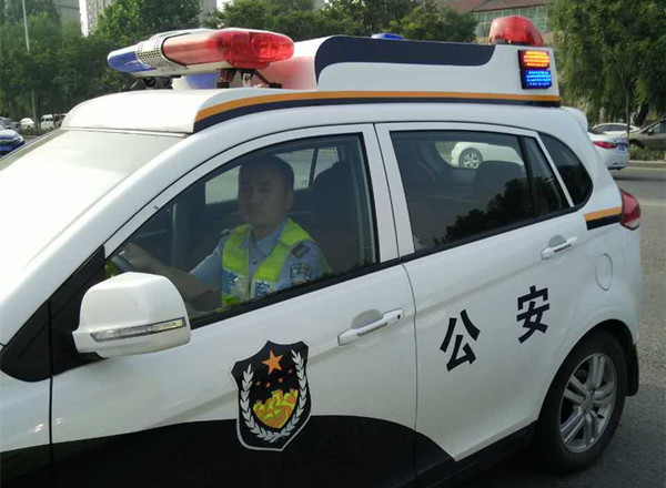 交警护考服务点,护学岗焦作交警