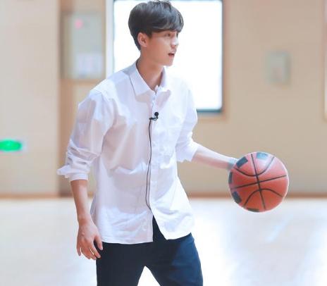 鹿晗全能校草,鹿晗校草