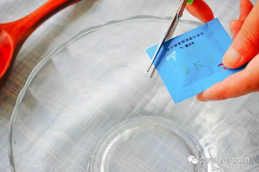 周岁宝宝牛奶过敏食谱一日三餐,宝宝牛奶过敏吃什么替代