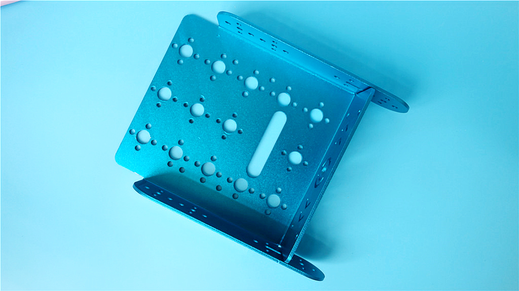 行进、踢球、摇头晃脑样样行，DIY、编程、智能交互个个棒