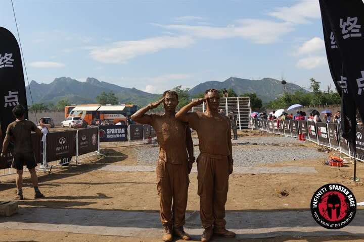 翻滚吧，青春—斯巴达痴肉记RollRollRoll