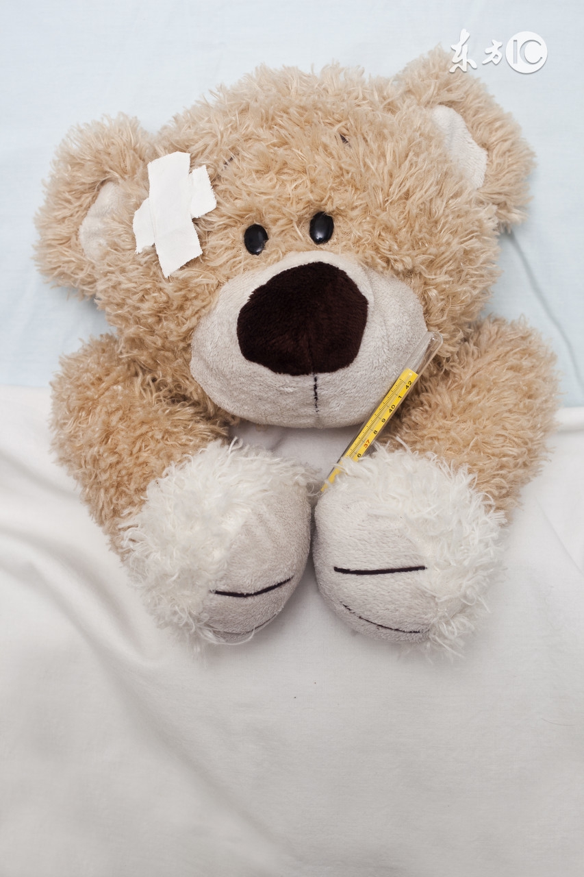 孩子发烧到多少度会烧坏脑子,孩子高烧39度以上会有什么影响