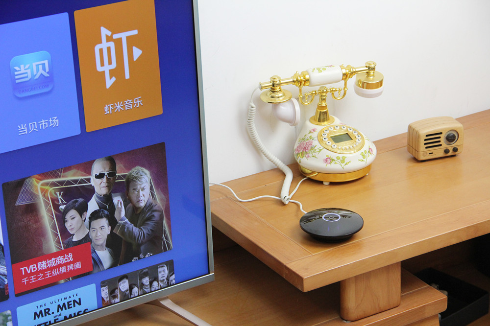 自从有了它把家里的遥控器都扔了,把家里的遥控器玩坏了