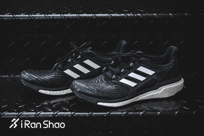 开箱adidasboost21,adidas开箱搞笑