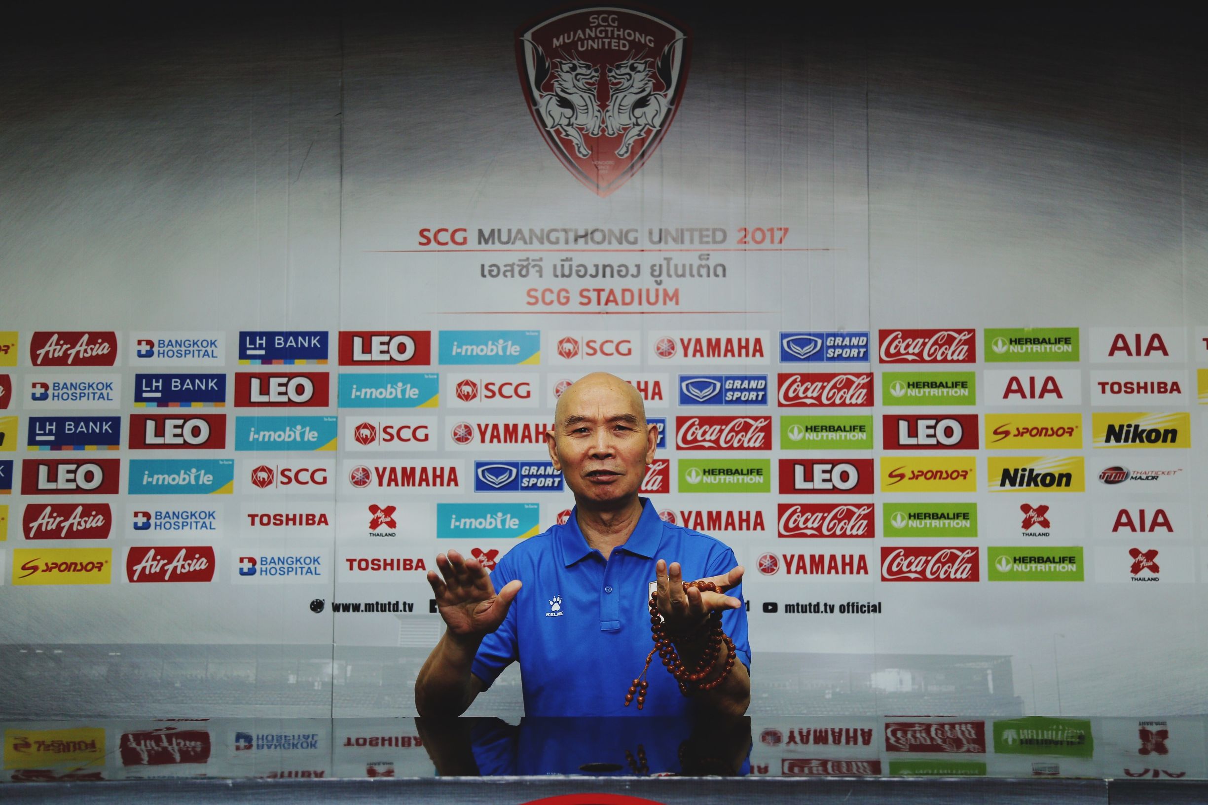 李伯清巴蜀笑星擂台赛完整视频,巴蜀擂台赛李伯清