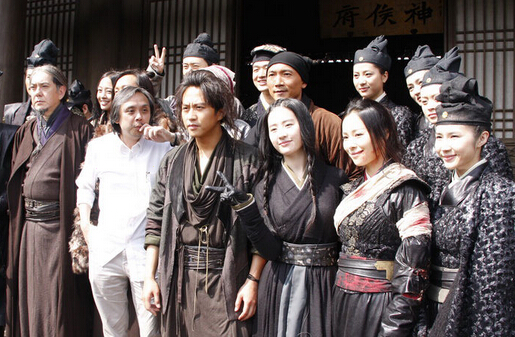 她与周星驰合拍电影:丈夫是著名导演,离异后前夫与妙龄女郎秀恩爱!