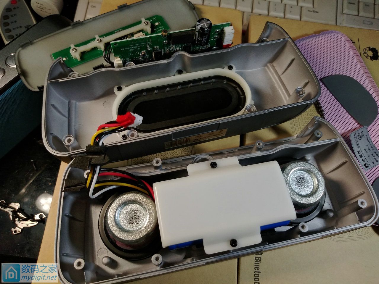 小霸王d50蓝牙音箱拆解视频,比小米更好的音响