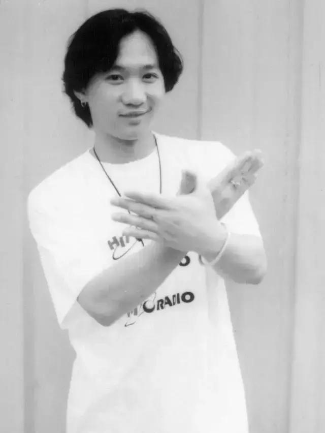 黄家驹十大经典歌曲演唱会,黄家驹28首最经典歌曲演唱会