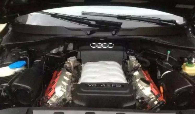 奥迪q7十八万公里能买吗,花28万买个家用车