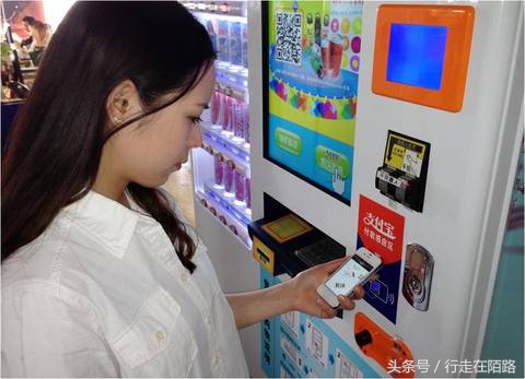 中国游客在日本抢购药品,日本商家被民众指责抬价