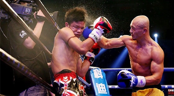 一龙几岁开始打搏击的,一龙输得最惨的一场拳赛