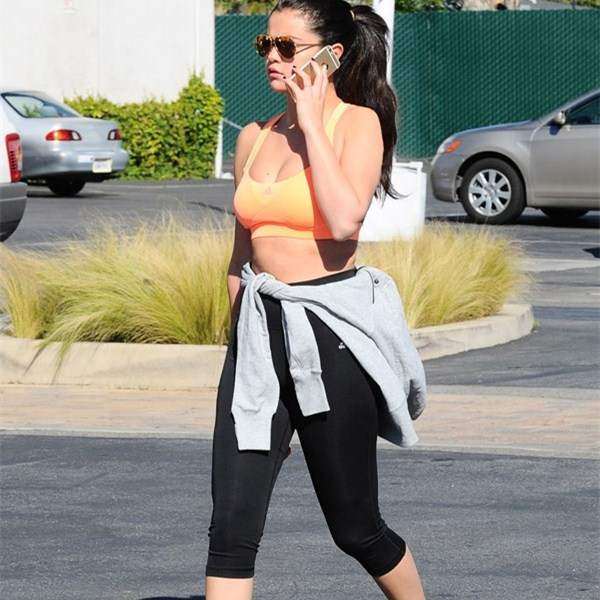 女生穿成什么样符合你的口味 (女生穿到什么样子是男生的底线)