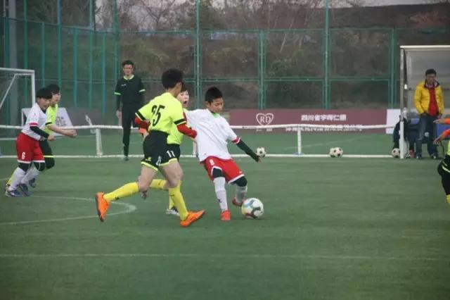 梦想足球训练营,南充奥航体育俱乐部