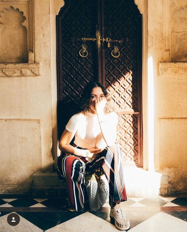 拥有一双拖鞋很重要,给自己做了一双独一无二的拖鞋