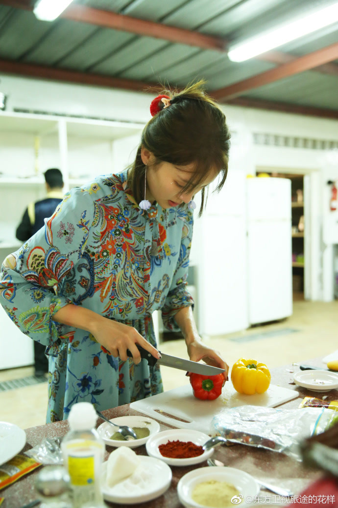 《旅途的花样》摩洛哥不眠夜，志玲竟抢走了你的辣条！