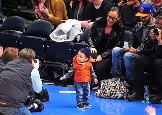 00后就做潮牌的哥哥，竟还有个5岁就做饶舌的弟弟！