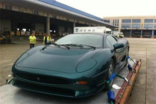 2010款布加迪威龙敞篷二手价格,100年布加迪老爷车值多少钱