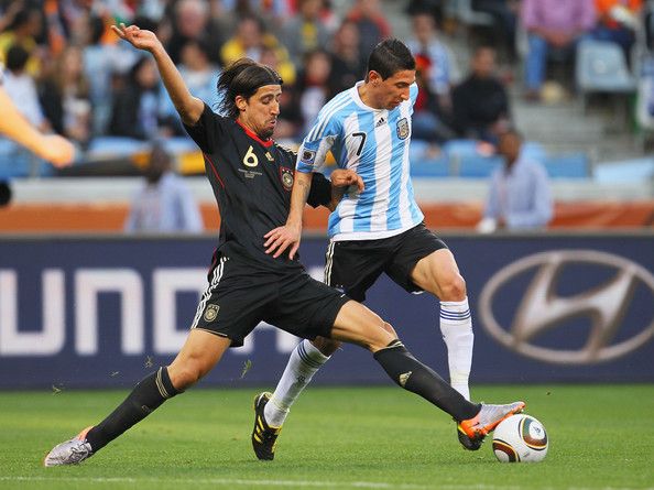 足球球星苏神,足球十大神锋梅西