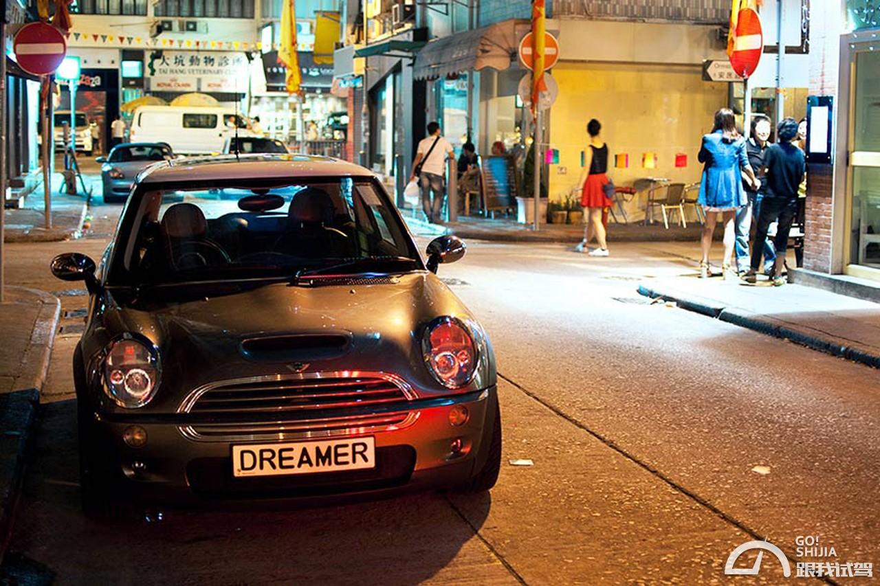 香港的车牌号有多个性,为什么香港车牌那么好看