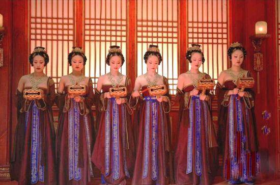 香港小姐现在与以前对比,香港小姐一年回顾