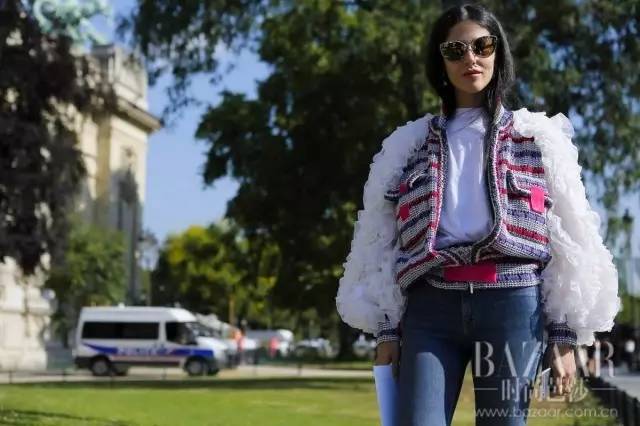 埃菲尔铁塔法国巴黎的浪漫地标,chanel秀场埃菲尔铁塔