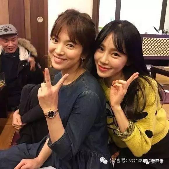 宋仲基宋慧乔白天揽腰秀甜蜜,宋仲基宋慧乔甜蜜太阳后裔