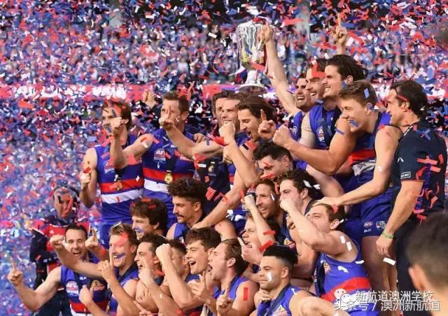 什么是澳式橄榄球,澳大利亚人最喜欢的澳式橄榄球