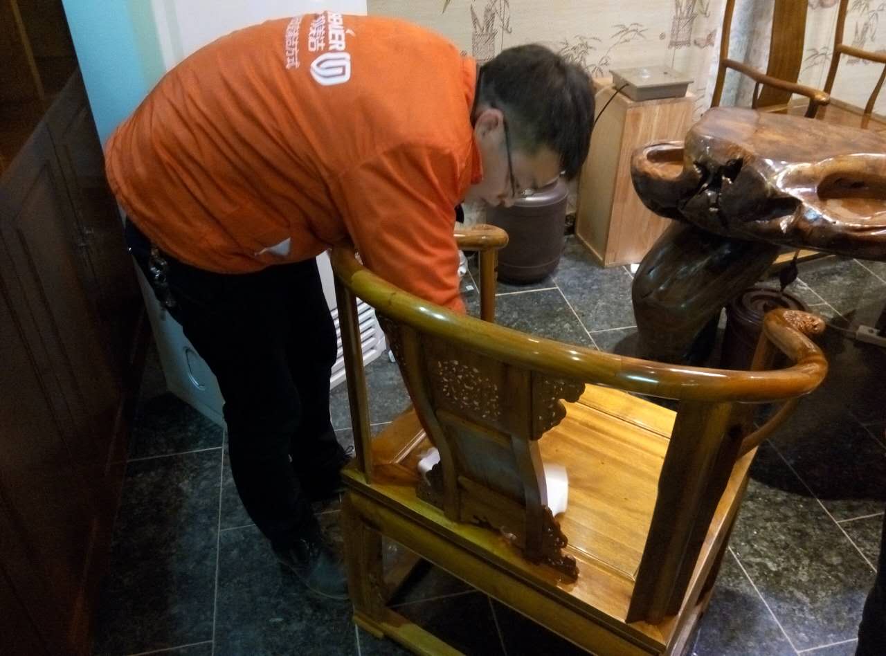 家具保护膜怎么翻新,实木家具贴膜咋打理