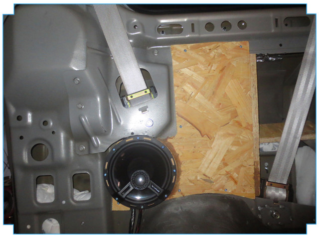 上汽大通g10改音响,大通g10更换喇叭音响