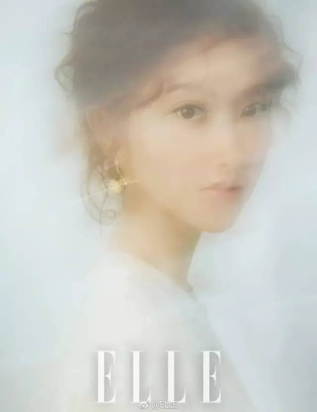 景甜活动照太时尚了美到不行,景甜在娱乐圈的长相