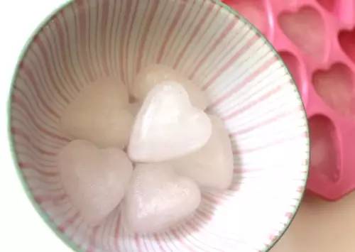 天气这么热，来做冰格吧~没有孩子不喜欢哦！