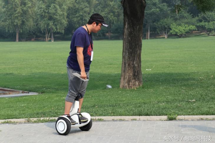 小米九号平衡车plus对比燃动版,小米九号平衡车和九号平衡车区别