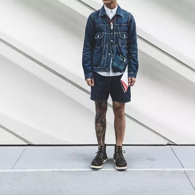 一把伞卖10万天价,一把伞卖七十万块